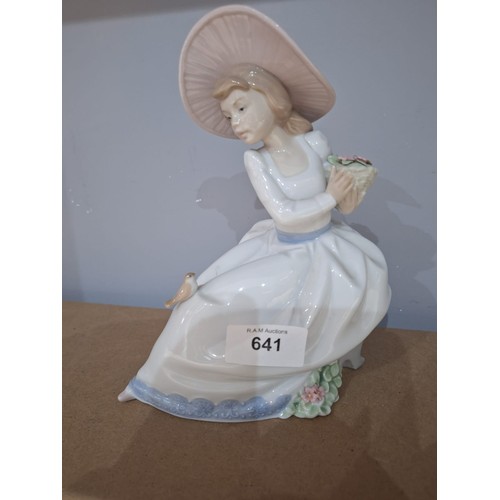 641 - Rare Nao Lady On a Bench With Bird and Flowers