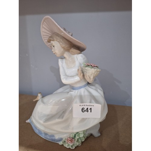 641 - Rare Nao Lady On a Bench With Bird and Flowers
