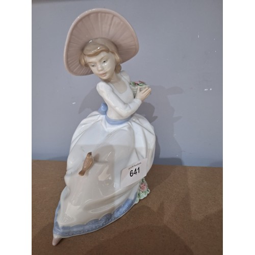 641 - Rare Nao Lady On a Bench With Bird and Flowers