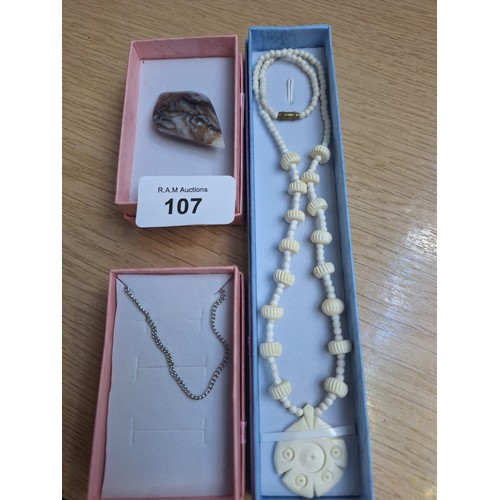 107 - Fashion and Vintage Jewellery To Include Tribal Necklace, Abalone Brooch and a Chain
