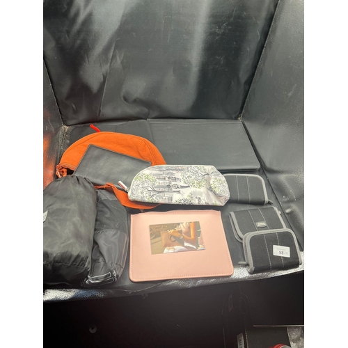 88 - Various Fashion and Vintage Bags x10