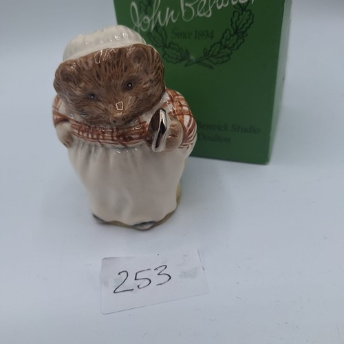 253 - Boxed Beswick Beatrix Potter Tiggywinkle With Gold Stamp