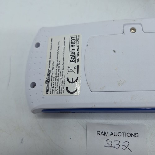 332 - RETRO SEGA MEGADRIVE HAND HELD PORTABLE GAME