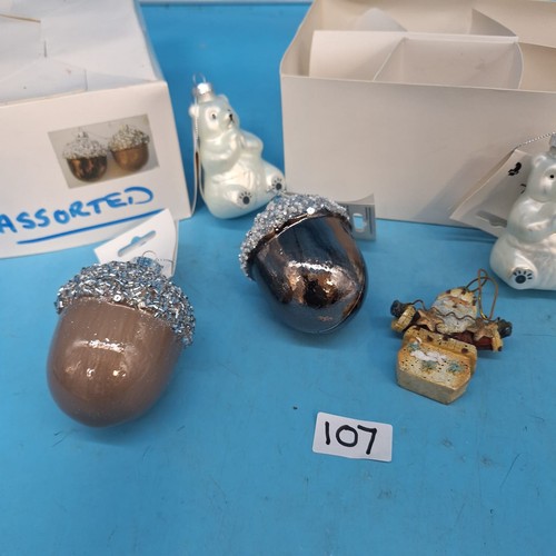 107 - Assorted Christmas Tree Decorations