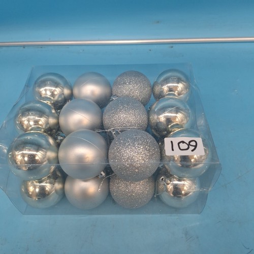109 - 24 Assorted Silver Christmas Tree Baubles
