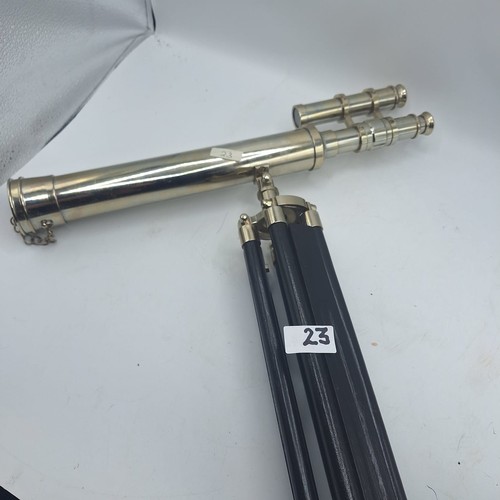23 - Telescope With Stand