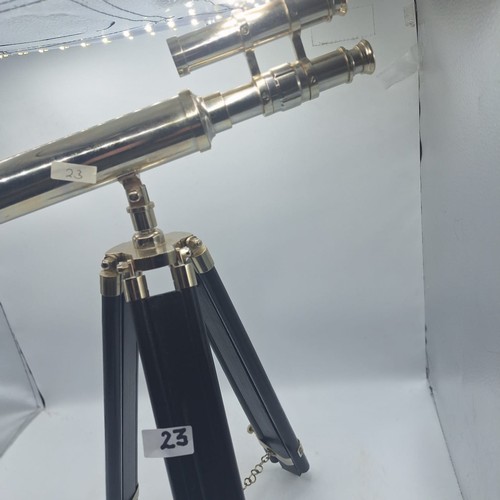 23 - Telescope With Stand