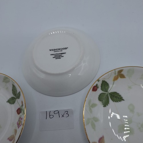 169 - Wedgewood Wild Strawberry Coasters x3