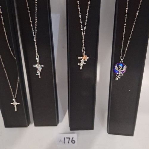 176 - Ladies Necklaces x4