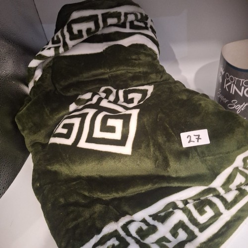 27 - Super Soft Double Fleece