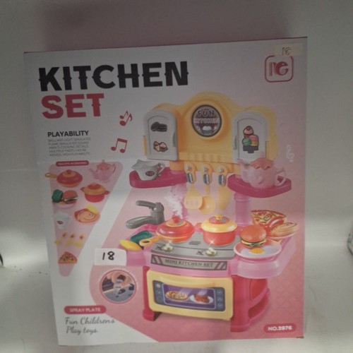18 - Kitchen Playset