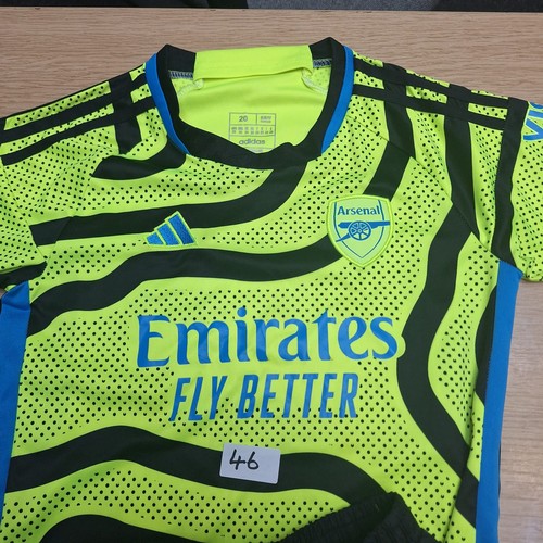 46 - Peter Storm 9-10 Sports Trousers and Arsenel Football Top