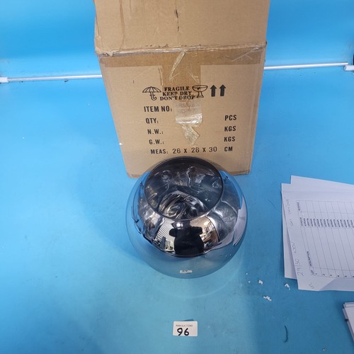 Lot 96        