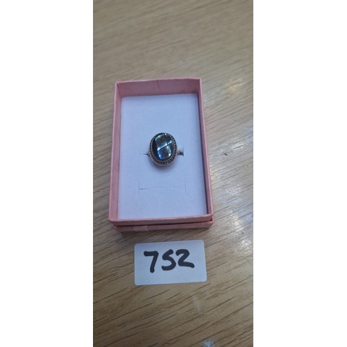 752 - Boxed Vintage 925 Silver Stoned Ring