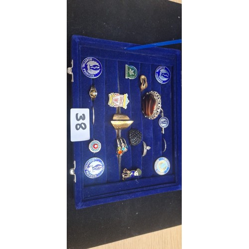 38 - Group Of Badges, Brooches And Fashion And Vintage Rings