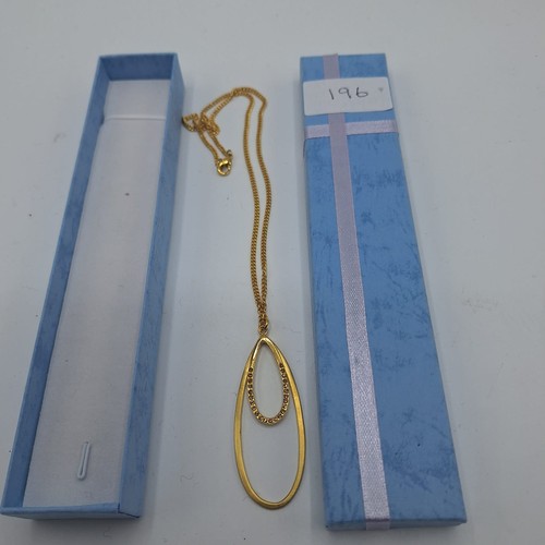 196 - Gold Tone Metal Necklace With Teardrop Pendant