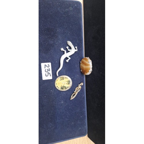 235 - Fashion and Vintage Brooches x4