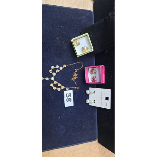 38 - Boxed Fashion and Vintage Jewellery x4 to Include Earrings and a Super Necklace