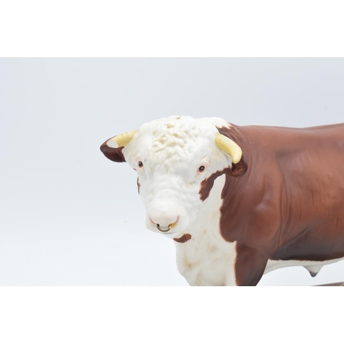 137 - Beswick matte Hereford bull on plinth: Connoisseur range (a/f)