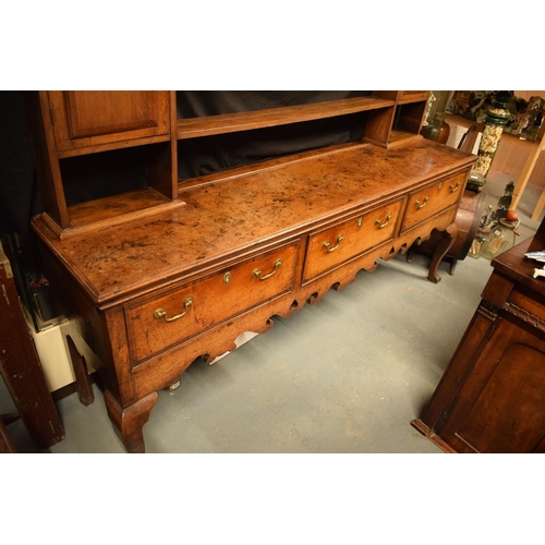 370 - George III oak dresser base with later rack with ogee moulded cornice with cabriole legs (very good ... 