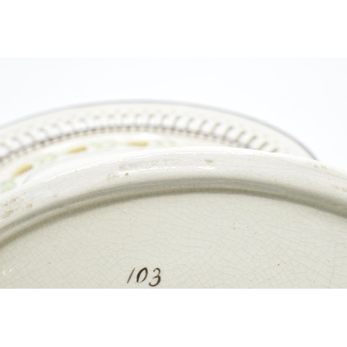 189 - Early 19th century pierced creamware dishes with plate: impressed 'Shorthose'. (4) There is a crack ... 