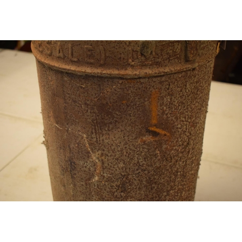 200 - 20th century milk churn 'United Dairies Wholesale LTD'. Badly rusted. Small dent in the side. 72cm t... 