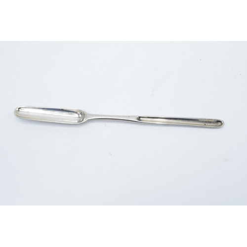 204 - 18th century Silver marrow scoop together with a later plated example (2) Hallmark has rubbed, plate... 