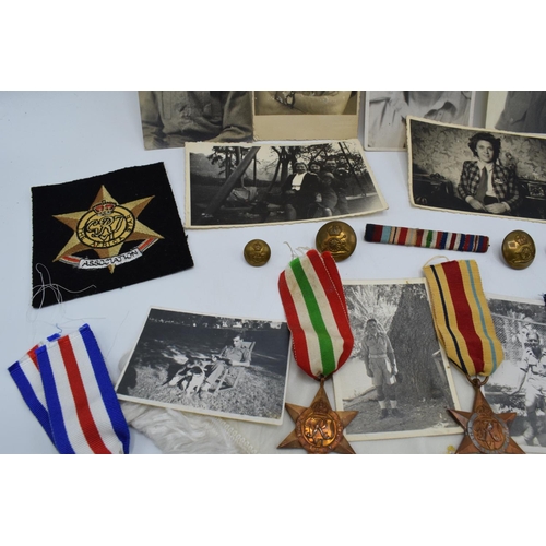 250 - World War 2 Royal Artillery grouping: to include campaign medals (1939-1945 star, Africa star, Italy... 