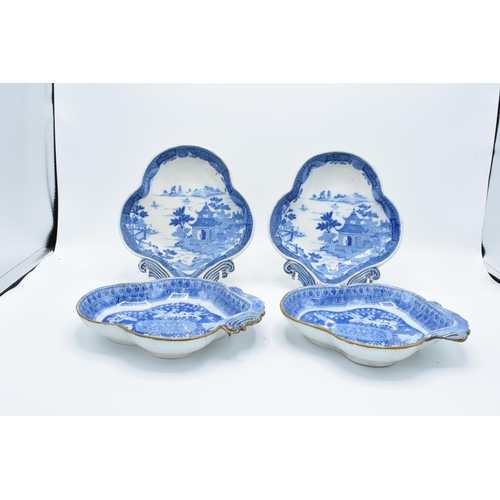 43 - A collection of trefoil shaped blue and white dishes with 2 in the Grecian key design and 2 in a Chi... 