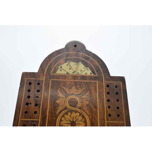 99 - Late 19th century Italian olive wood and marquetry cribbage board. Generally in good condition with ... 