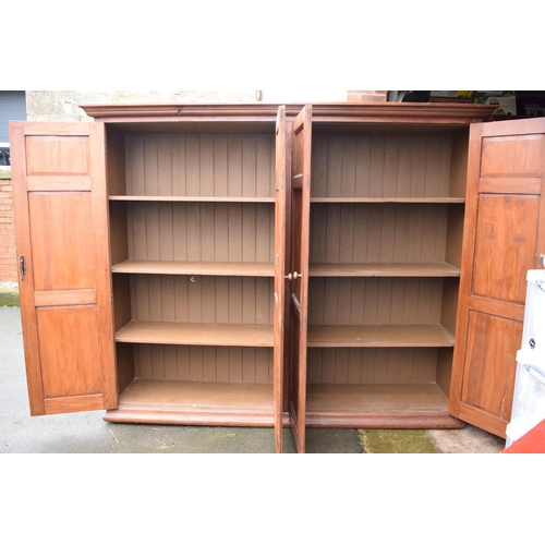 307 - Late Victorian double fronted pitch pine linen/ housekeepers cupboard. The item is in good solid, fu... 