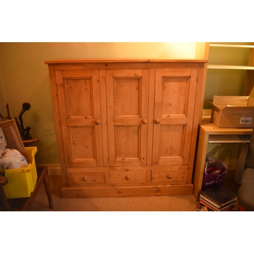 332 - Quality 20th century pine 3 door house cupboard. 135 x 135 x 44cm