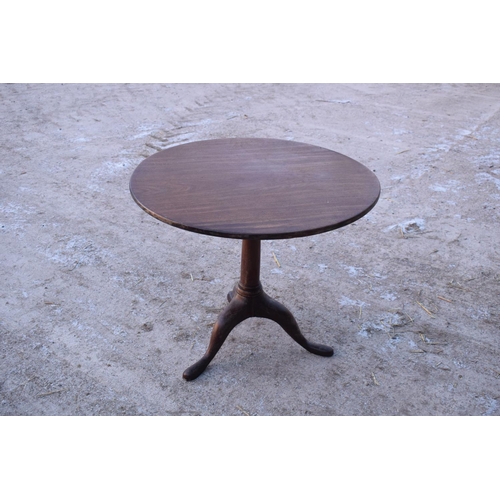 343 - Early 20th century oak circular tilt top tripod table, potentially the top is newer than the base. S... 