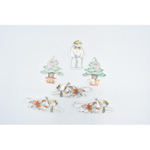 117 - A collection of Royal Doulton Snowman Christmas tree decorations (6) In good condition without any o... 