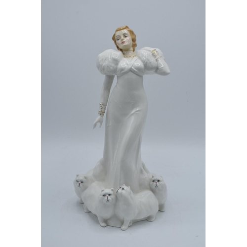 143 - Royal Doulton Reflections figure Fantasy HN3296. In good condition without any obvious damage or res... 