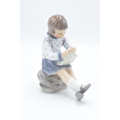 199 - Copenhagen (Dahl Jenson) figure of a Girl Knitting 1197. In good condition without any obvious damag... 