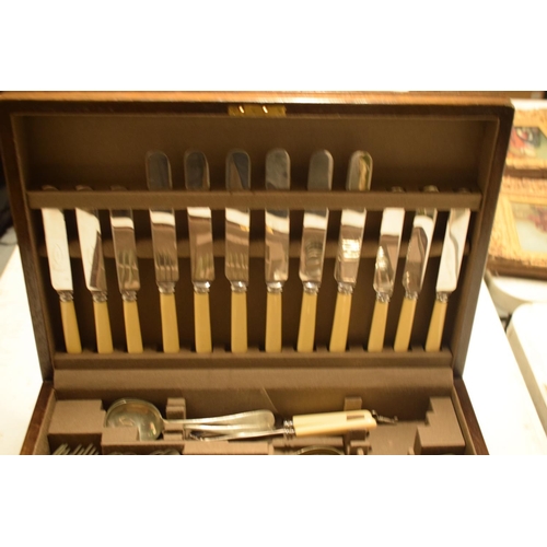 206 - Cased Mappin and Webb nickel silver cutlery canteen (approx 45 pieces). There are a few bits of cutl... 