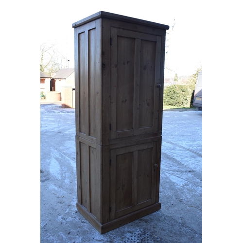 316 - Victorian pitch pine kitchen cupboard (comes into 2 pieces). In good condition generally with expect... 