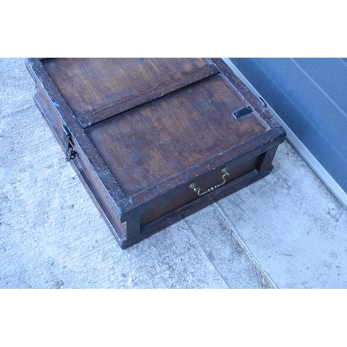 333 - Early 20th century painted pine artists carry case with brass handles