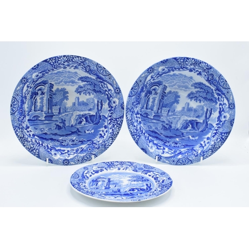 60 - Copeland Spode's Italian design bowls and a plate (3) In good condition with no obvious damage or re... 