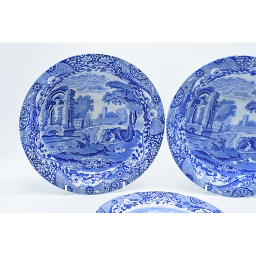 60 - Copeland Spode's Italian design bowls and a plate (3) In good condition with no obvious damage or re... 