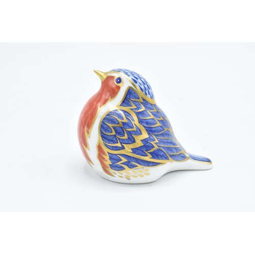 70 - Royal Crown Derby paperweight of a Robin- first quality and with a gold stopper. There is a small lo... 