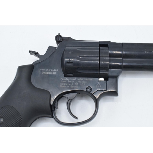 98 - Cased Smith and Wesson Mod. 586 4