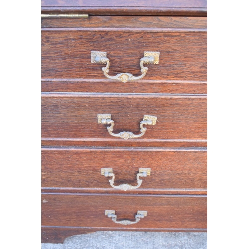 356 - Late Victorian/ Edwardian oak bureau. In good functional condition with some attention needed. Drawe... 