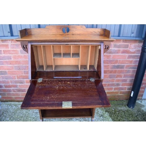 357 - Edwardian Arts and Crafts light oak student desk. Very classic of its period. In good functional con... 