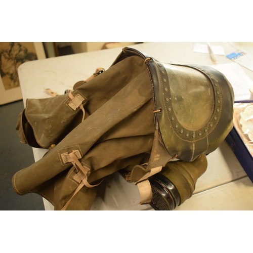 265 - World War 2 baby gas mask together with 2 face gas masks (3)