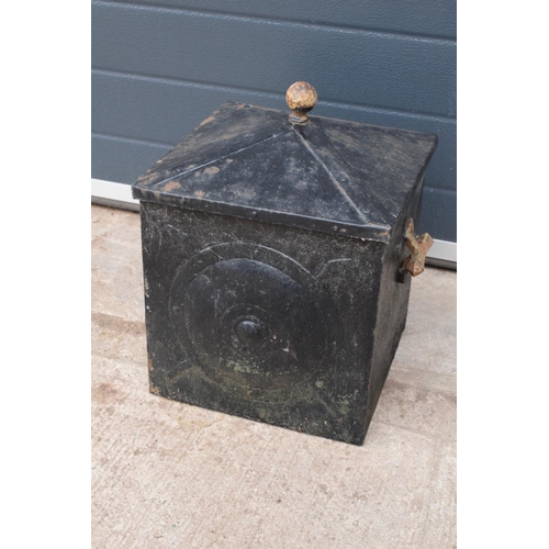 278 - Edwardian square metal coal bin together with a 20th century reproduction Mr Punch doorstop (2). 42c... 