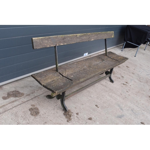 293 - Late Victorian railway style swing-over bench. In functional condition though both need some attenti... 