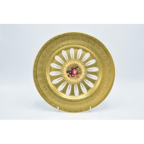 60 - Aynsley heavily guilded Orchard Gold cabinet plate, 27cm diameter. In good condition with no obvious... 