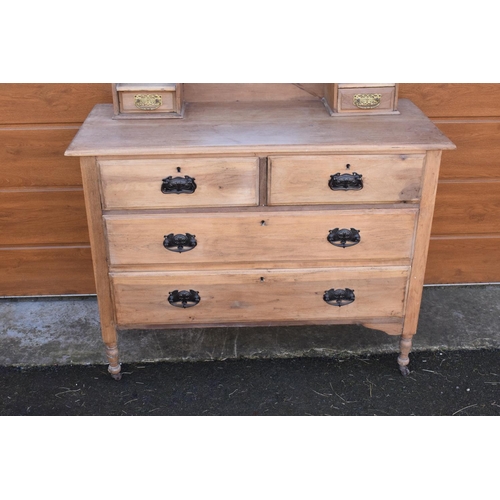 325 - Late Victorian/ early Edwardian pine 4 drawer mirror-backed dressing table. 107 x 49 x 154cm.